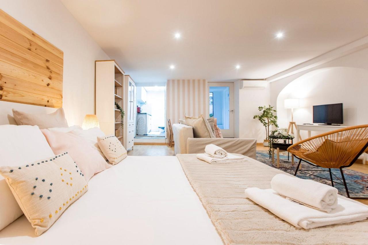 Almada Hideaway W/ Ac & Private Pool By Lovelystay Porto Bagian luar foto