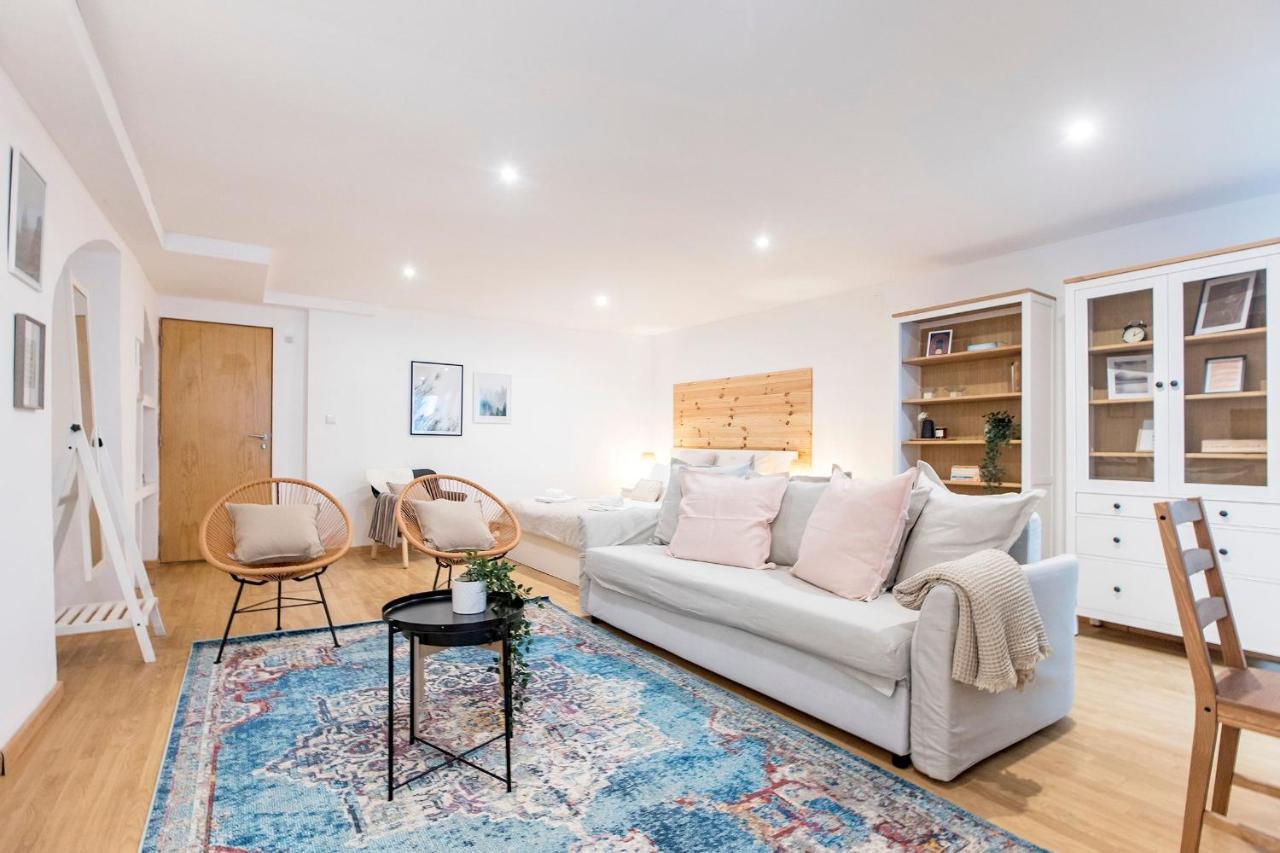 Almada Hideaway W/ Ac & Private Pool By Lovelystay Porto Bagian luar foto